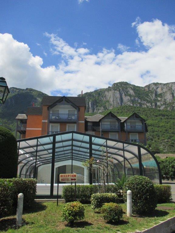 Hotel Chez Pierre D'Agos Kültér fotó